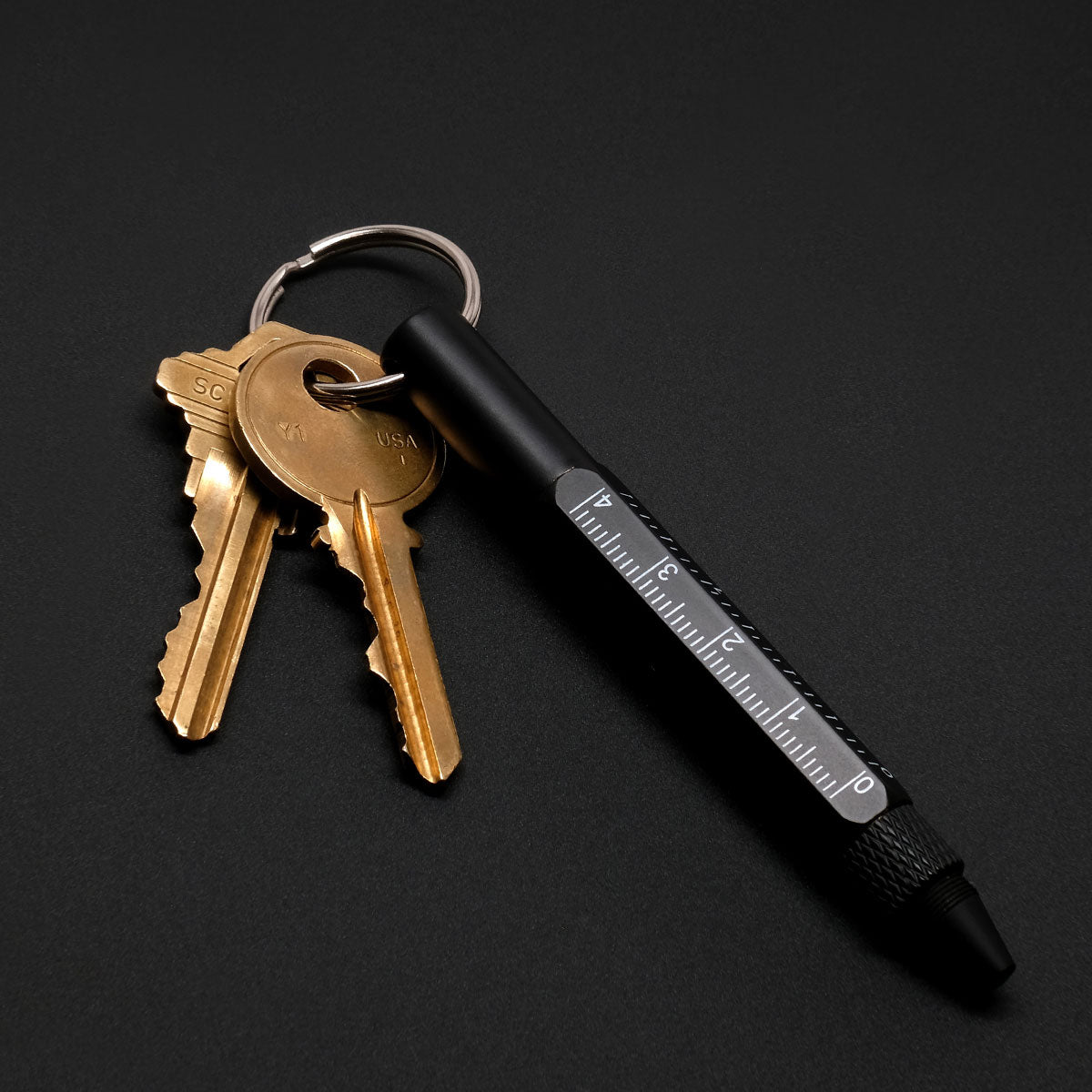 1 PieceTitanium Keychain Pen Carry-on Compact Outdoor Tool Pen