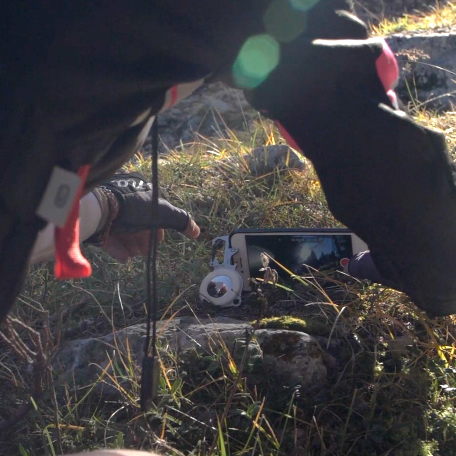 ATECH AirTag Multitool 7-in-1 Keychain Bottle Opener Hex Wrench Phone Stand Carabiner Bicycle Tools