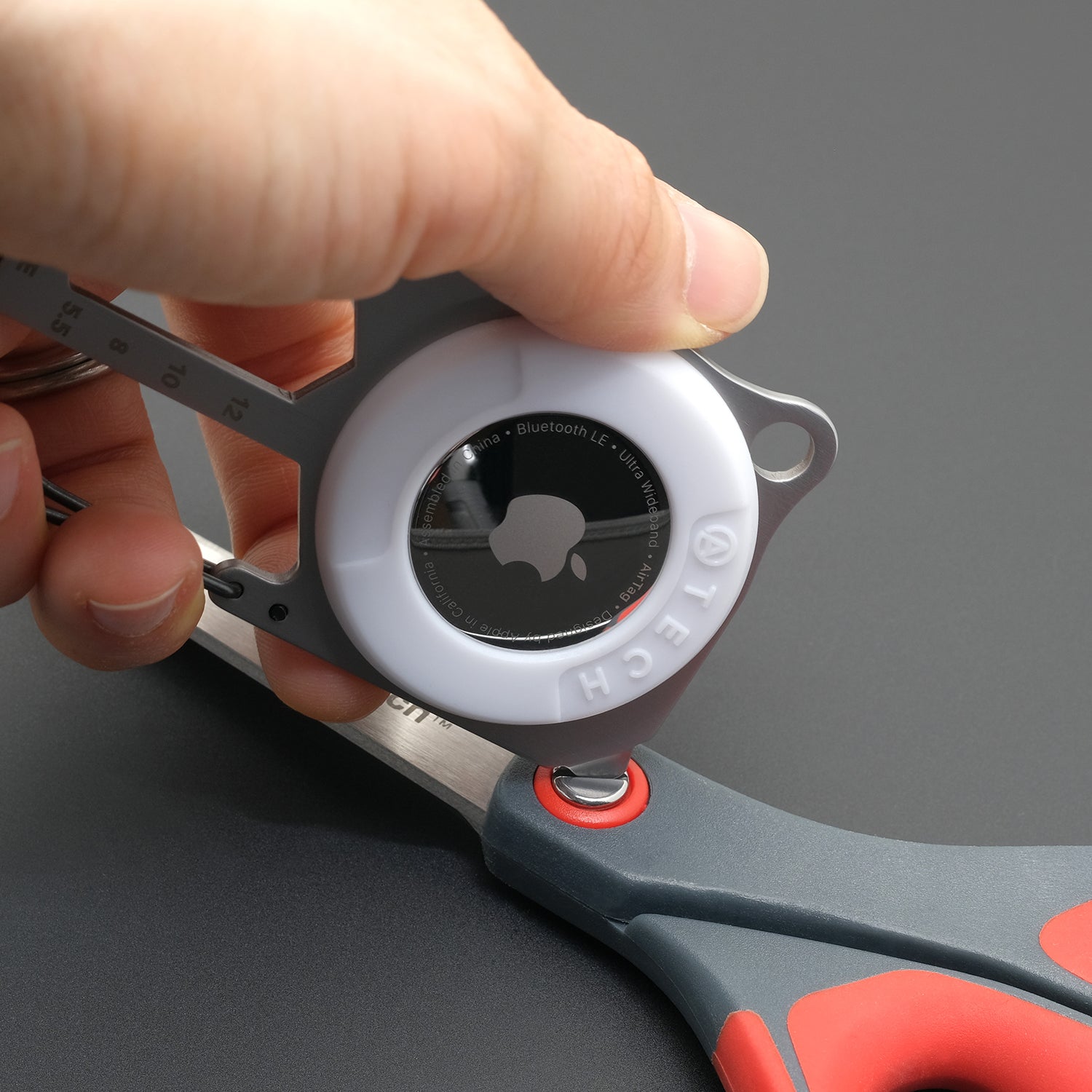 ATECH AirTag Multitool 10-in-1 Keychain Carabiner Phone Holder Bottle Opener Phillips Screwdriver Flathead Driver Hex Wrench Spoke Bicycle Tools