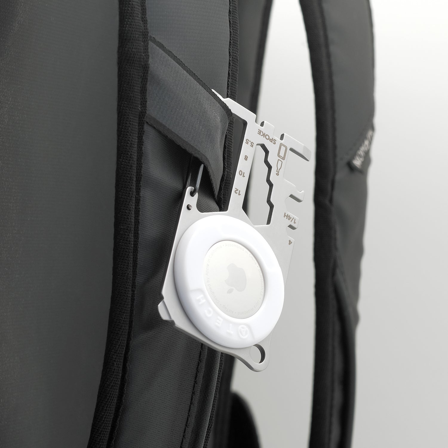 ATECH AirTag Multitool 10-in-1 Keychain Carabiner Phone Holder Bottle Opener Phillips Screwdriver Flathead Driver Hex Wrench Spoke Bicycle Tools