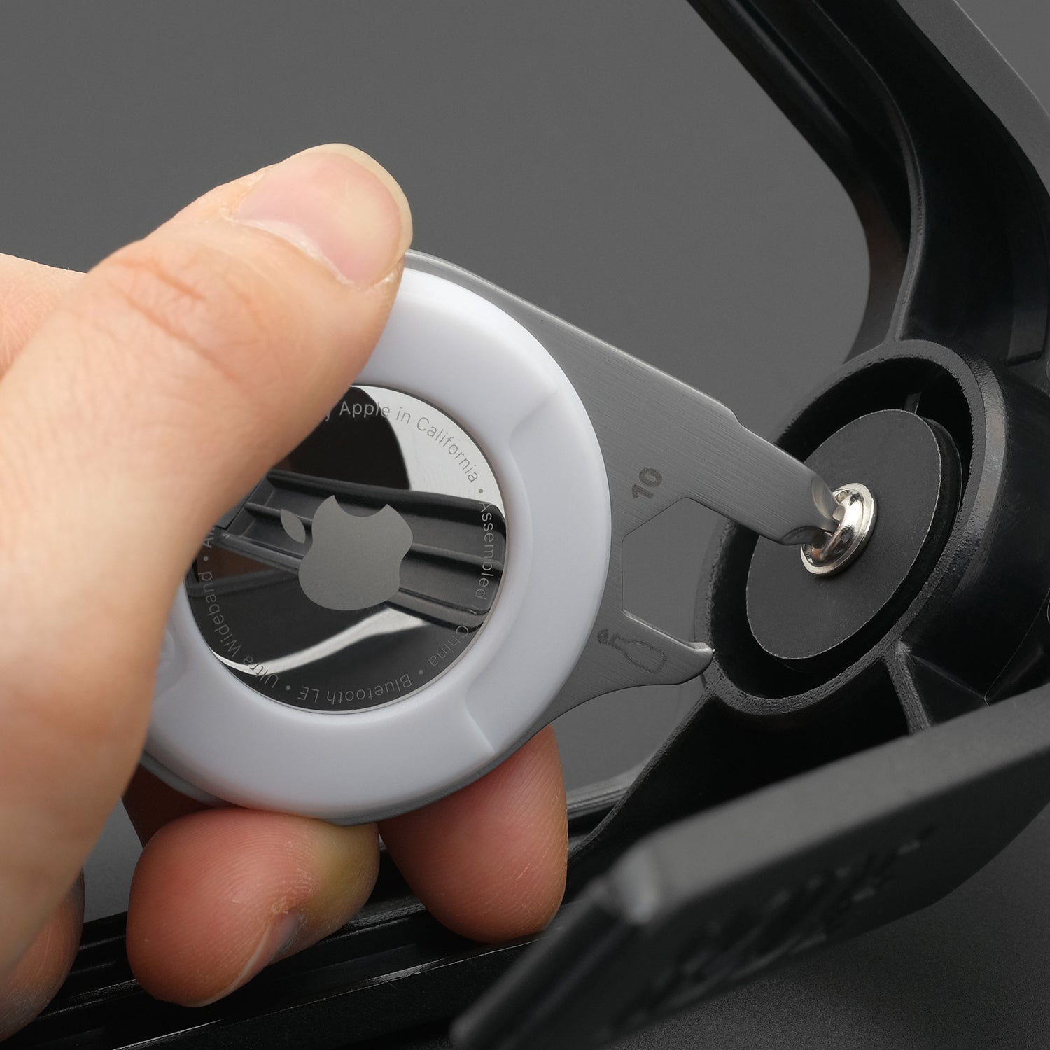 ATECH AirTag Multitool 4-in-1 Keychain Bottle Opener Screw Driver Hex Wrench Keychain Bicycle Tools